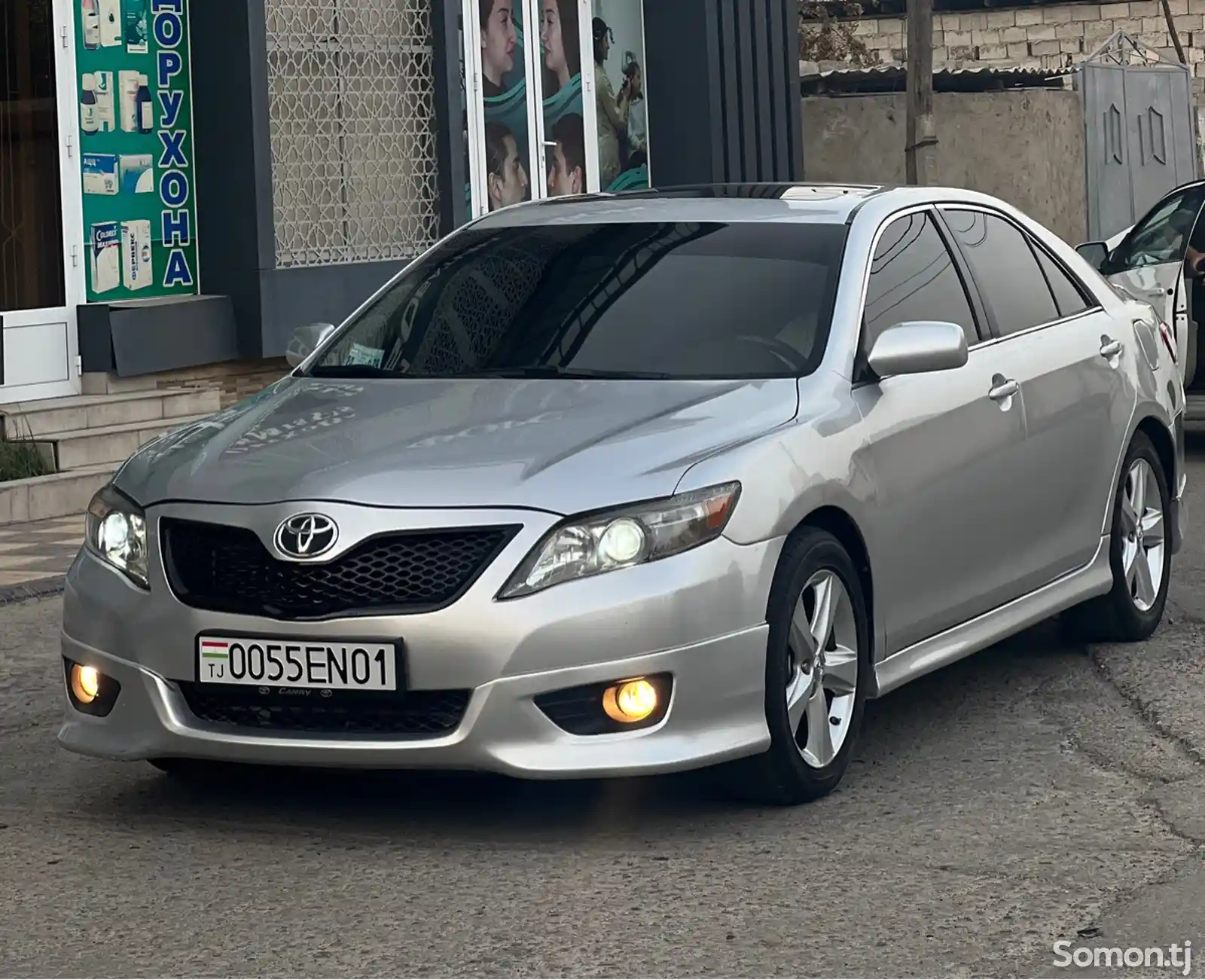 Toyota Camry, 2010-5