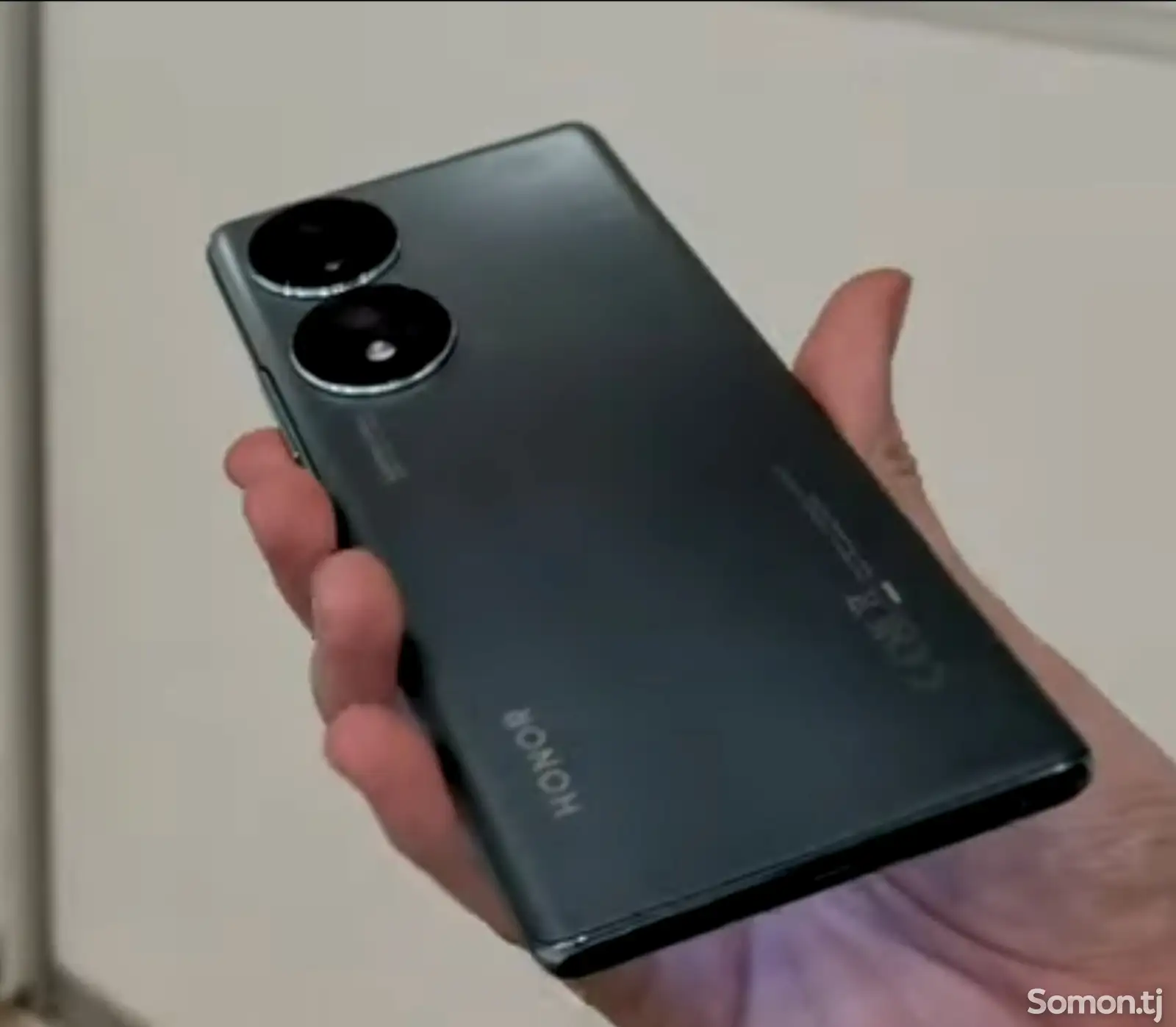 Huawei Honor 70-1