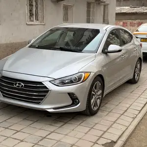 Hyundai Elantra, 2017