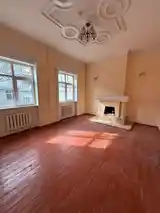 2-этажный, 8 комнатный дом, 650 м², Чехова, Посольство Индии.-7