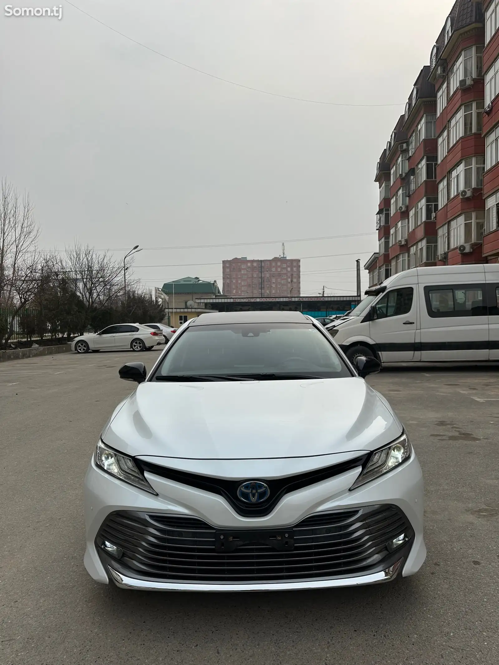 Toyota Camry, 2018-1