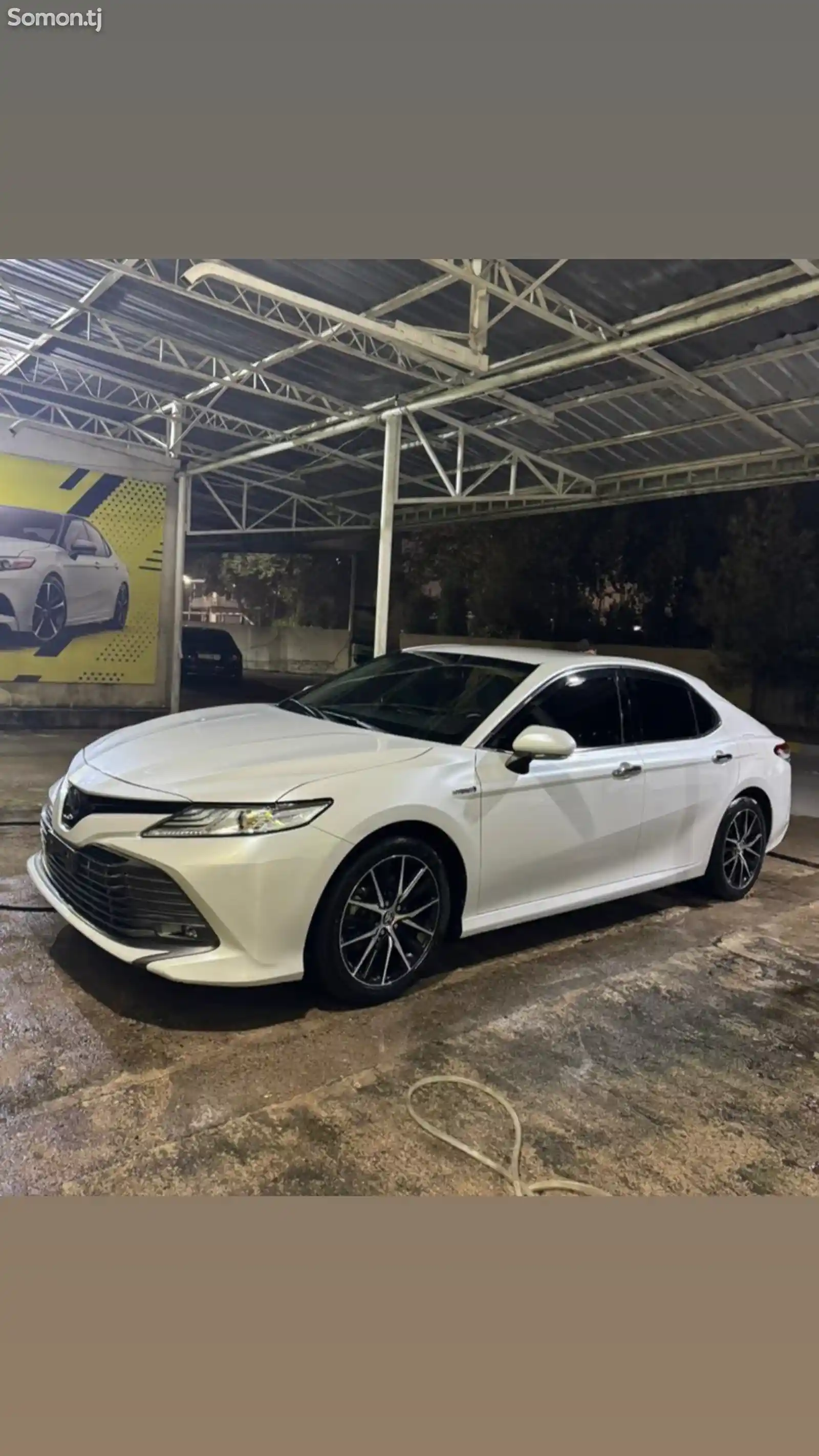 Toyota Camry, 2018-1