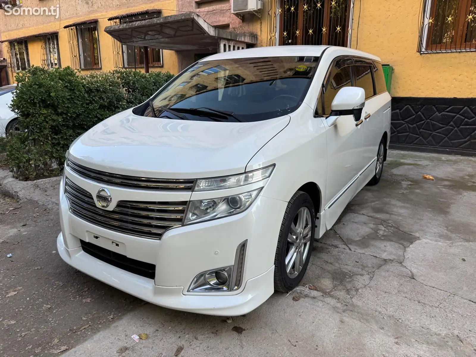 Nissan Elgrand, 2014-3