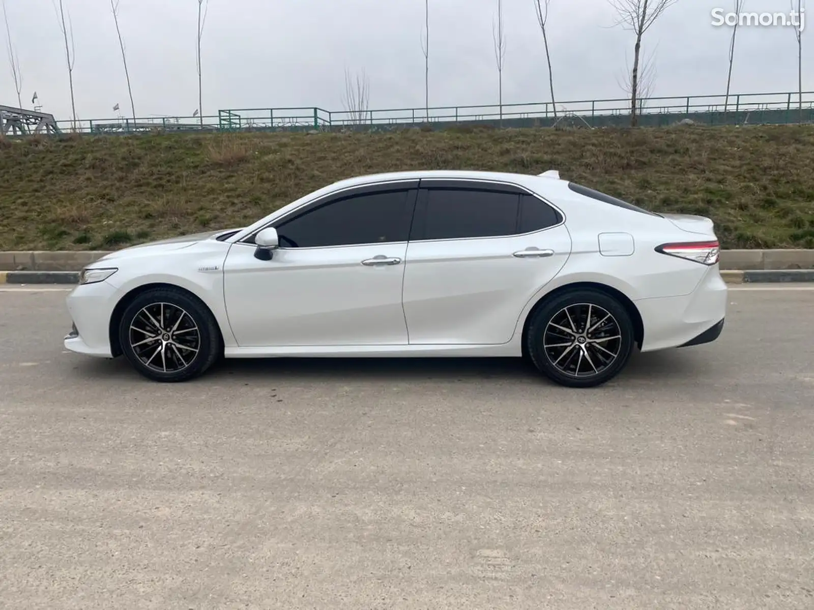 Toyota Camry, 2018-1