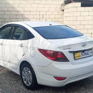 Hyundai Accent, 2014