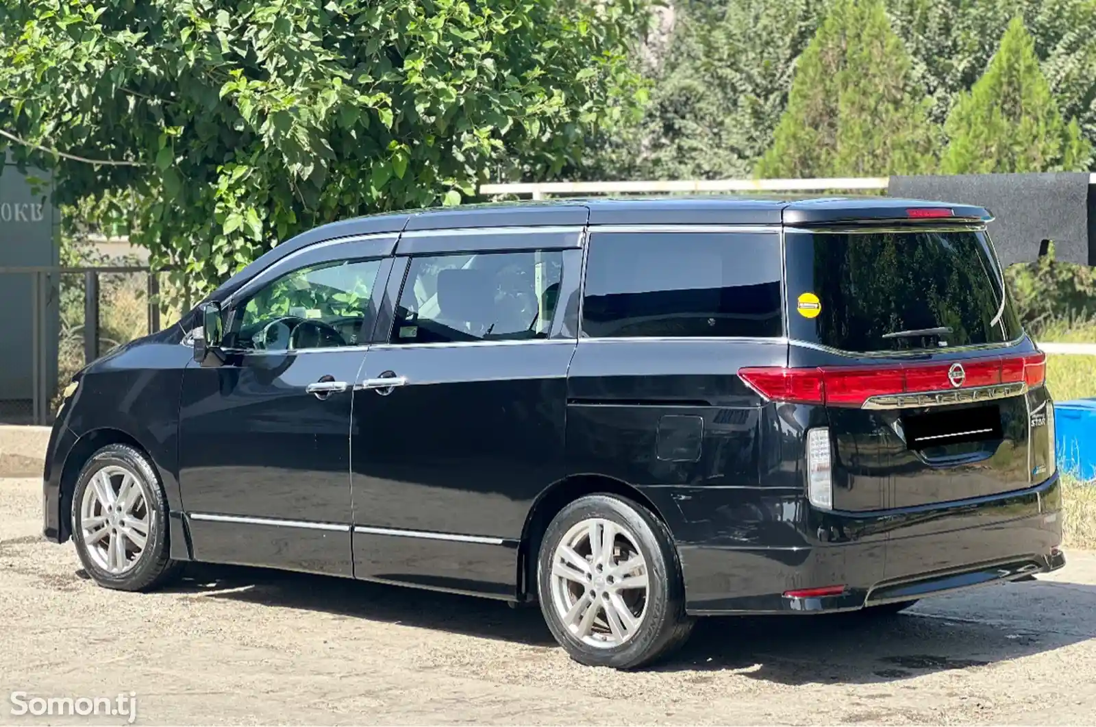 Nissan Elgrand, 2015-4