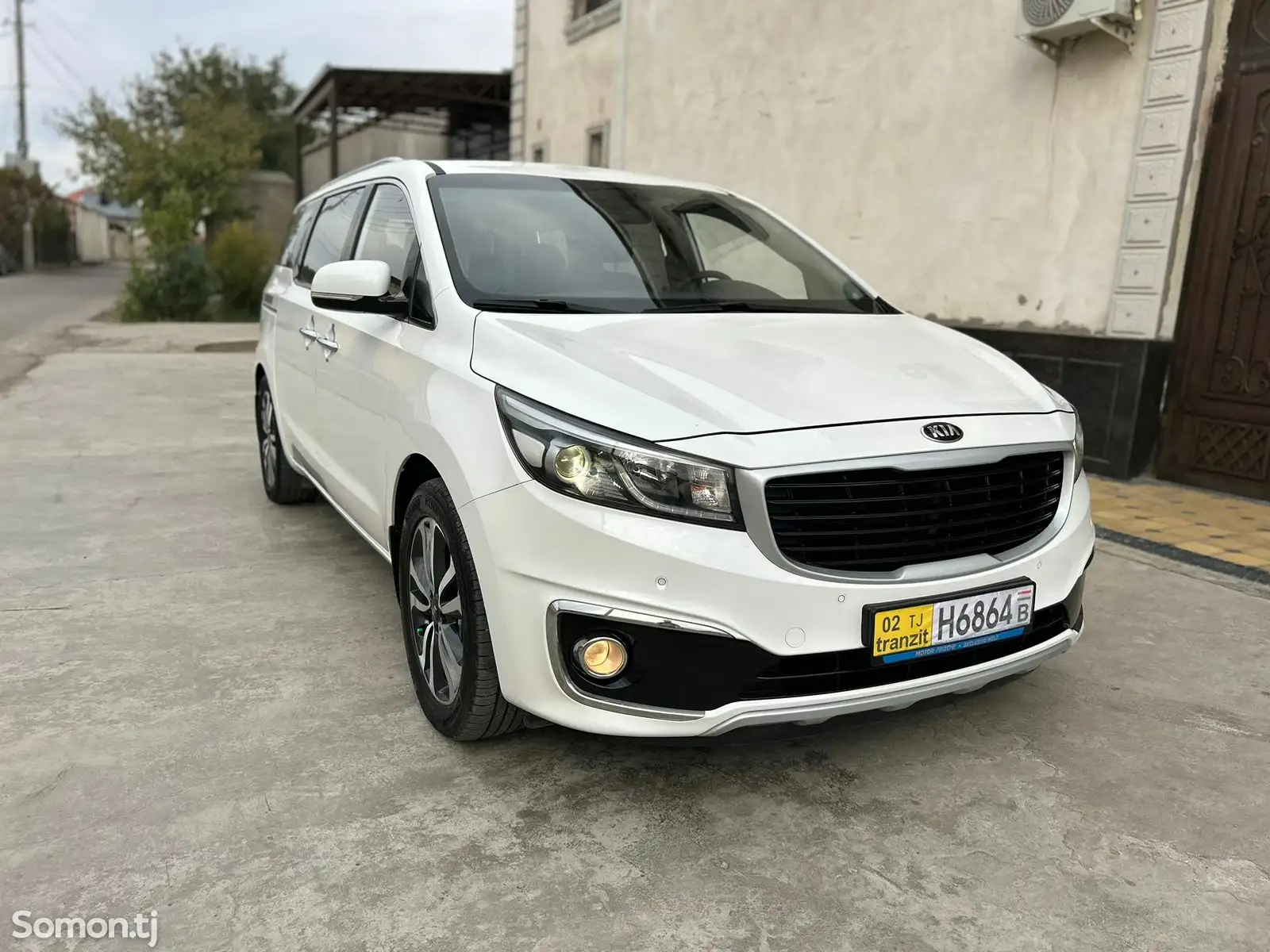 Kia Carnival, 2015-1