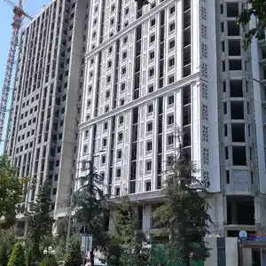 1-комн. квартира, 17 этаж, 70 м², И Сомони центр Славянский РТСУ