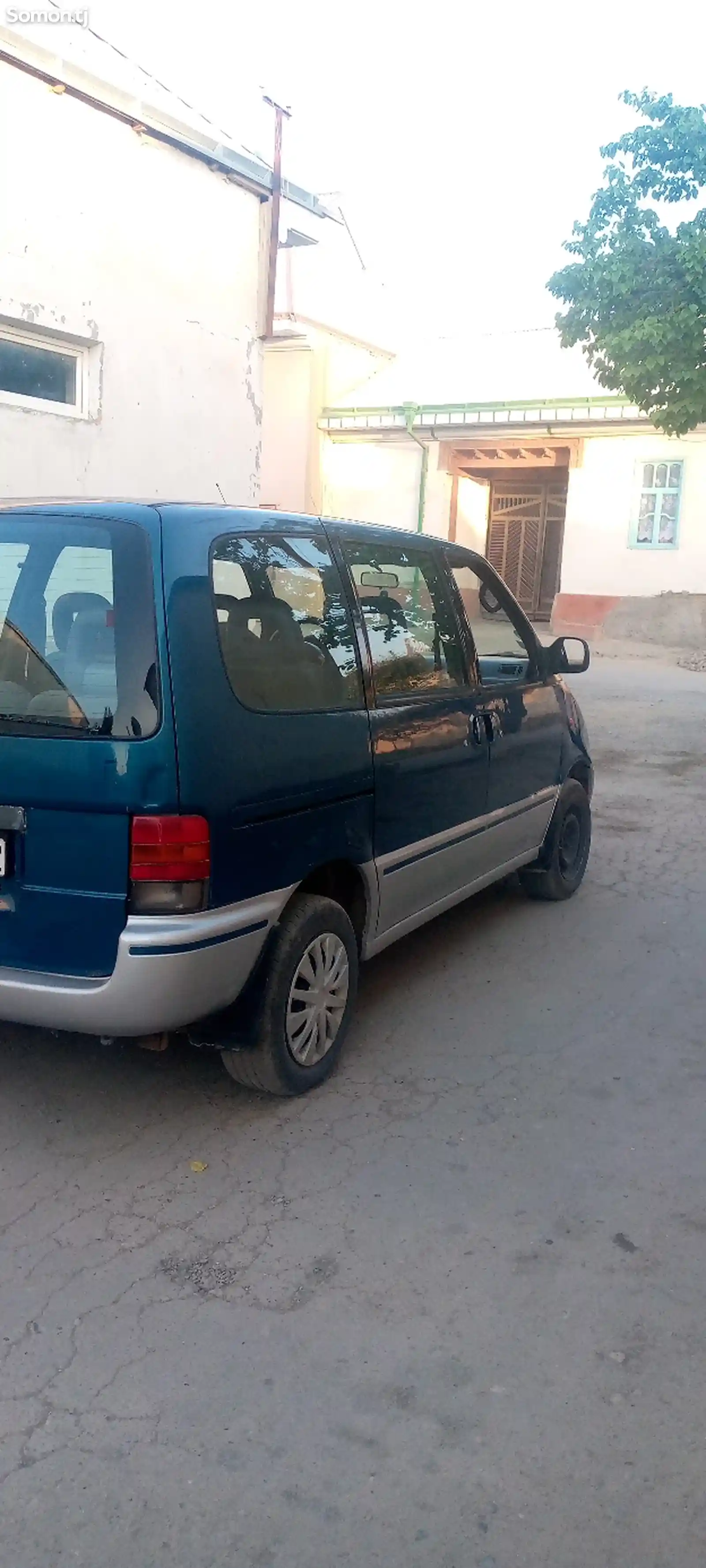 Nissan Serena, 1995-5