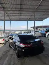 Toyota Camry, 2018-5