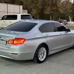 BMW 5 series, 2011