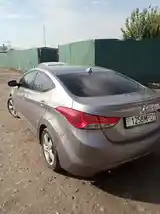 Hyundai Elantra, 2011-4