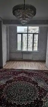 3-комн. квартира, 7 этаж, 100м², 92 мкр-4