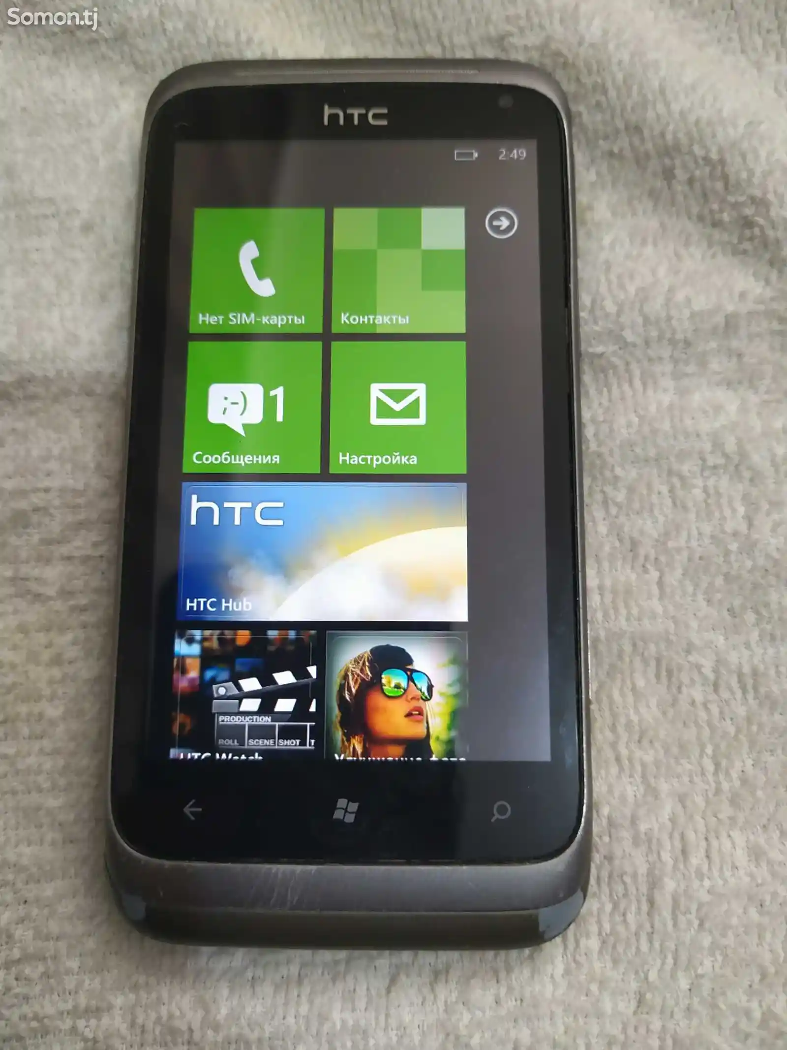 Телефон HTC-1