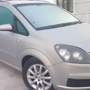 Opel Zafira, 2006