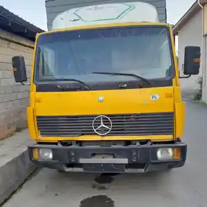 Бортовой грузовик Mercedes-Benz , 1993