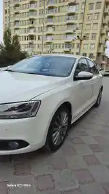 Volkswagen Jetta, 2013-8