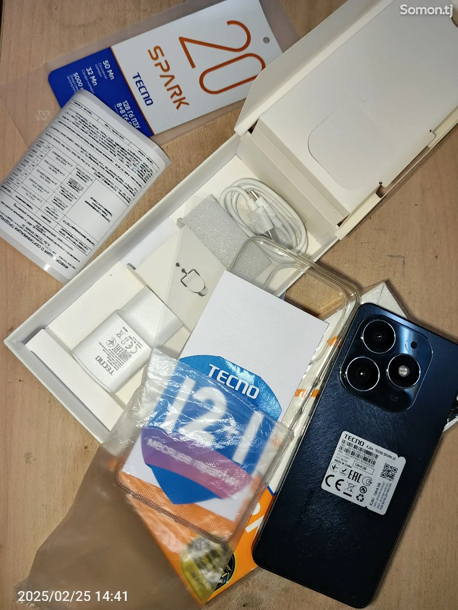 Tecno Spark 20 8/128gb-1