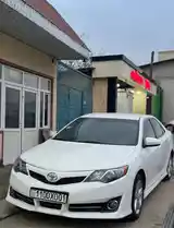 Toyota Camry, 2013-6