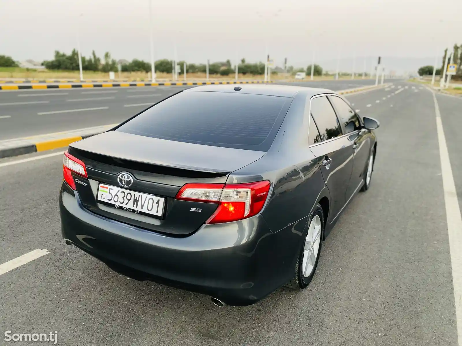 Toyota Camry, 2012-8