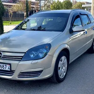 Opel Astra H, 2005