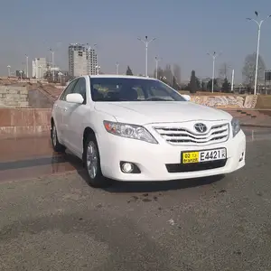 Toyota Camry, 2011