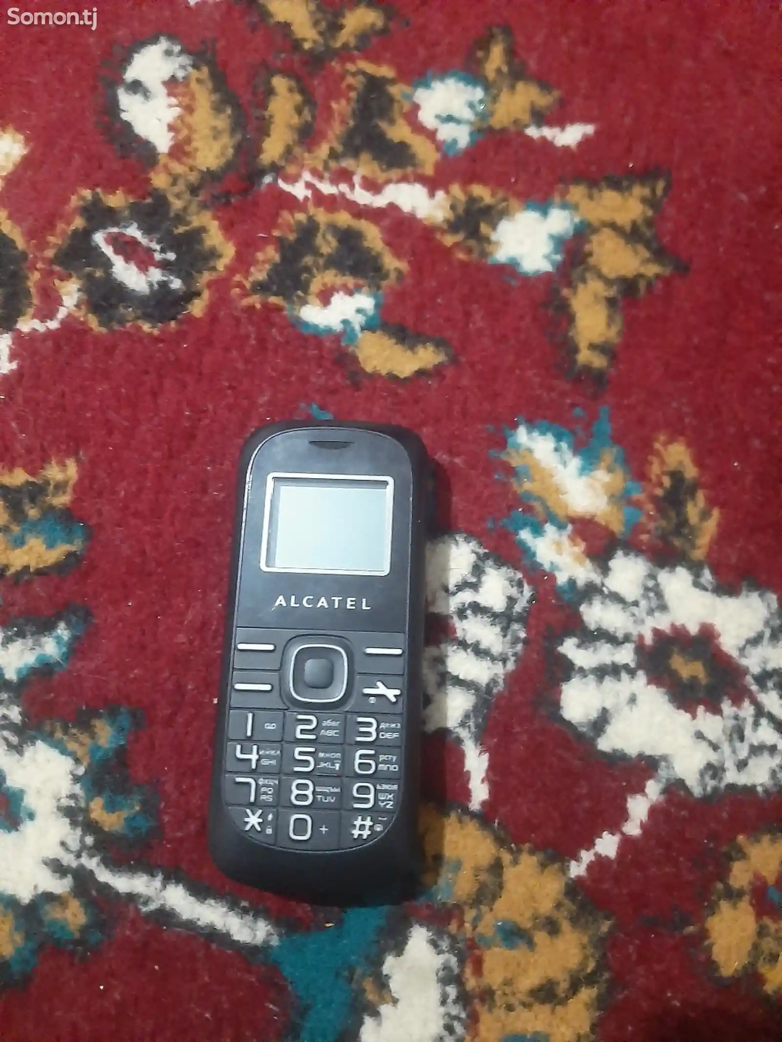 Телефон Alcatel-2