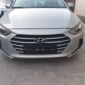 Hyundai Elantra, 2017