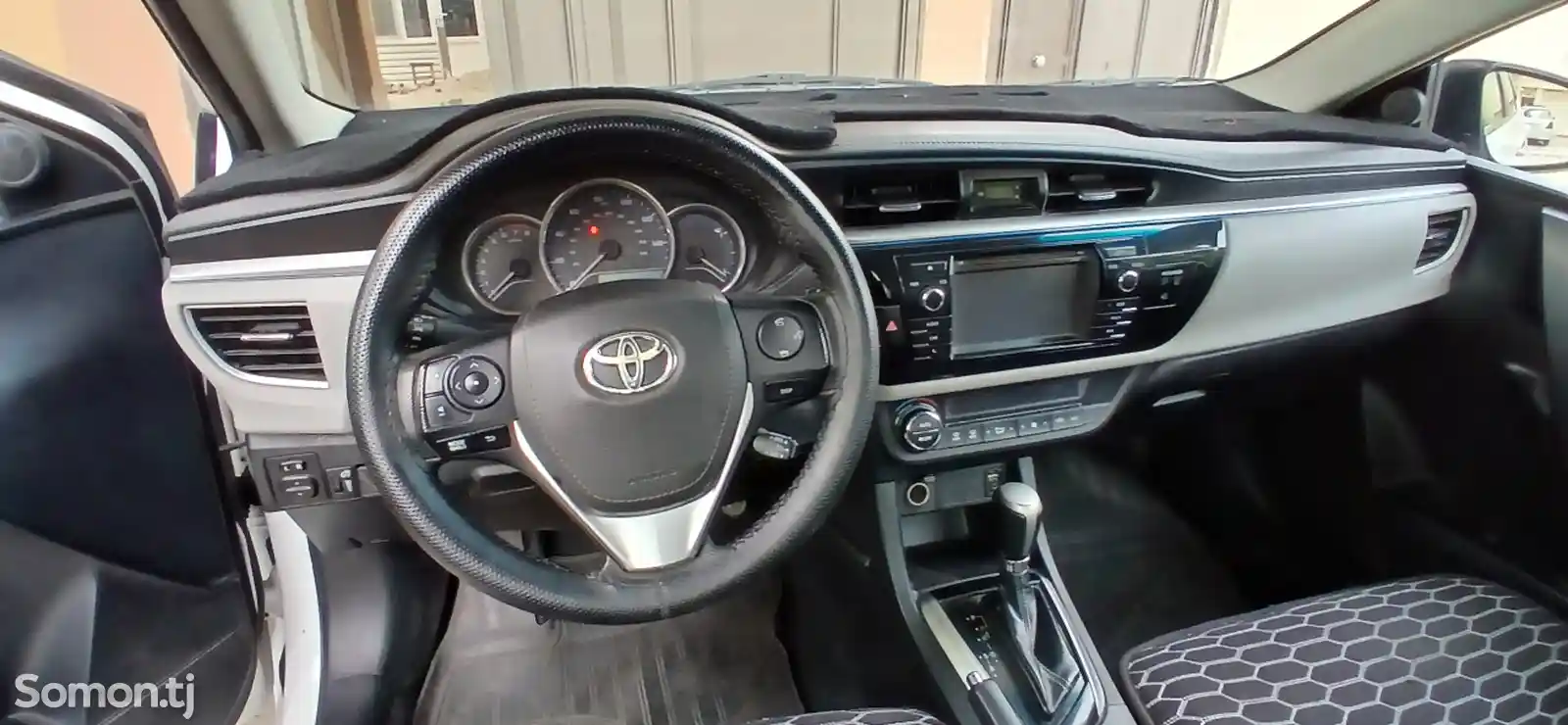 Toyota Corolla, 2014-3