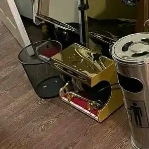 Автоматическая машинка для чистки обуви