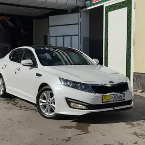 Kia K5, 2010