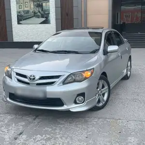 Toyota Corolla, 2013