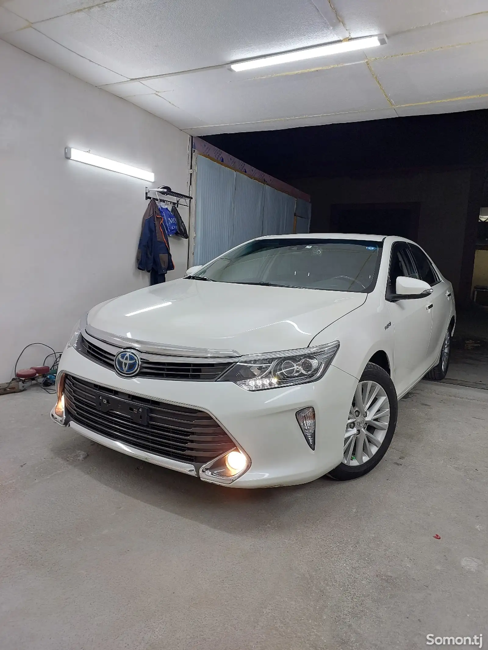 Toyota Camry, 2016-1