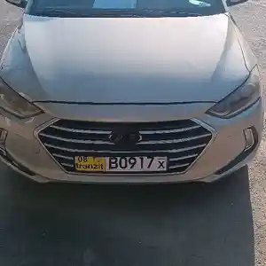 Hyundai Elantra, 2018