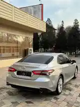 Toyota Camry, 2018-4