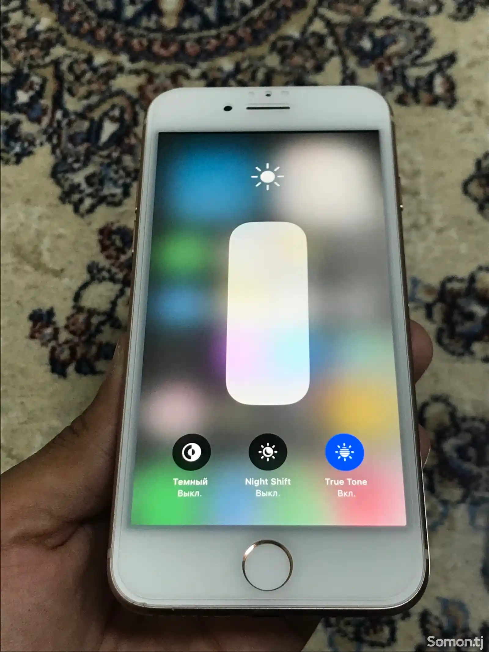 Apple iPhone 8, 64 gb, Gold-1