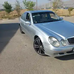 Mercedes-Benz E class, 2003