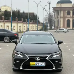 Lexus ES series, 2014