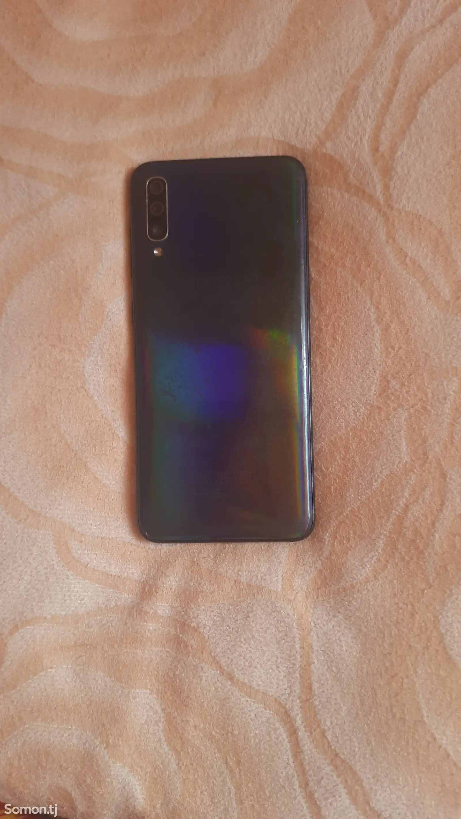 Samsung Galaxy A70 6/128Gb-1