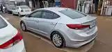 Hyundai Elantra, 2017-4