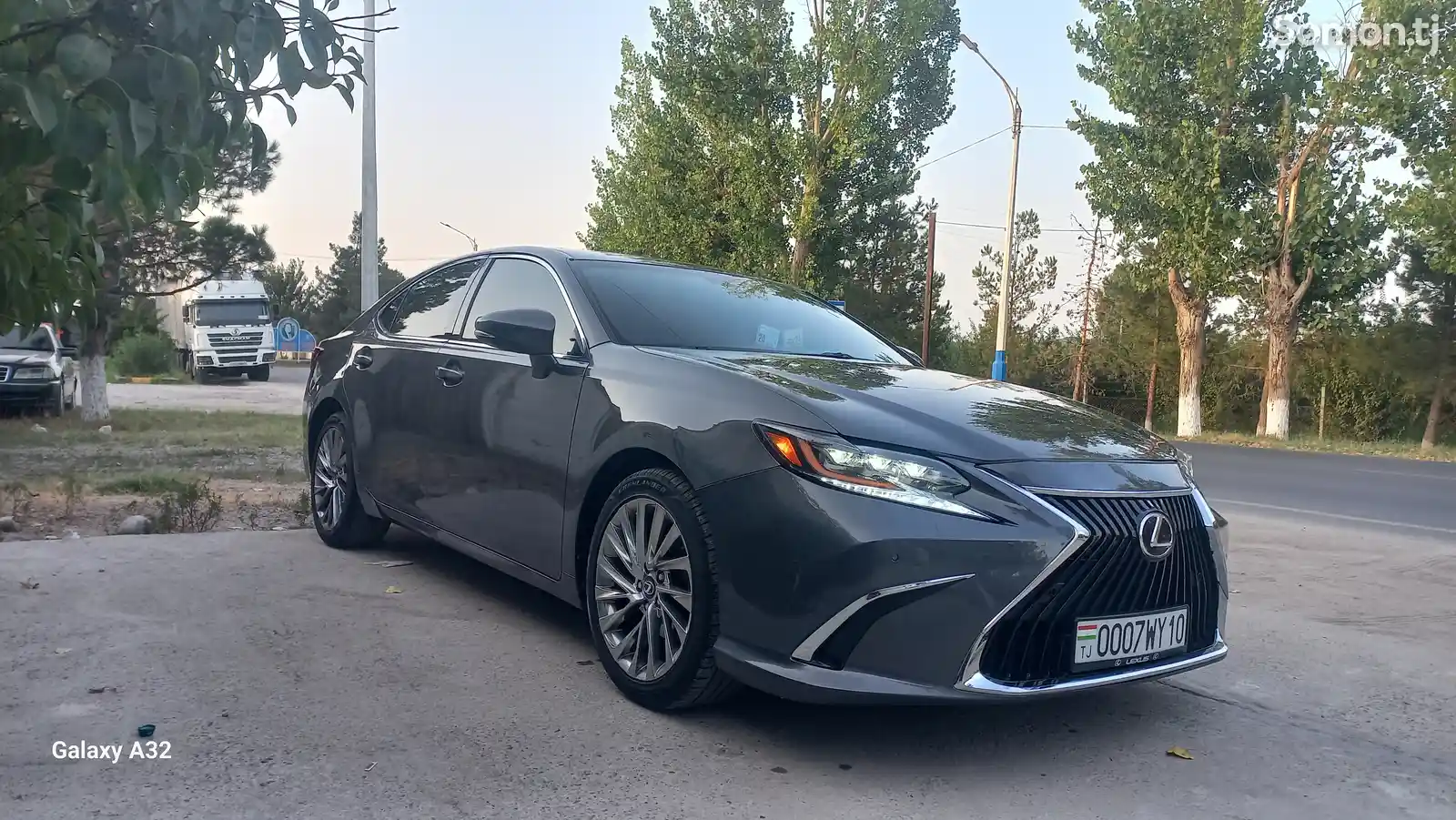 Lexus ES series, 2014-7