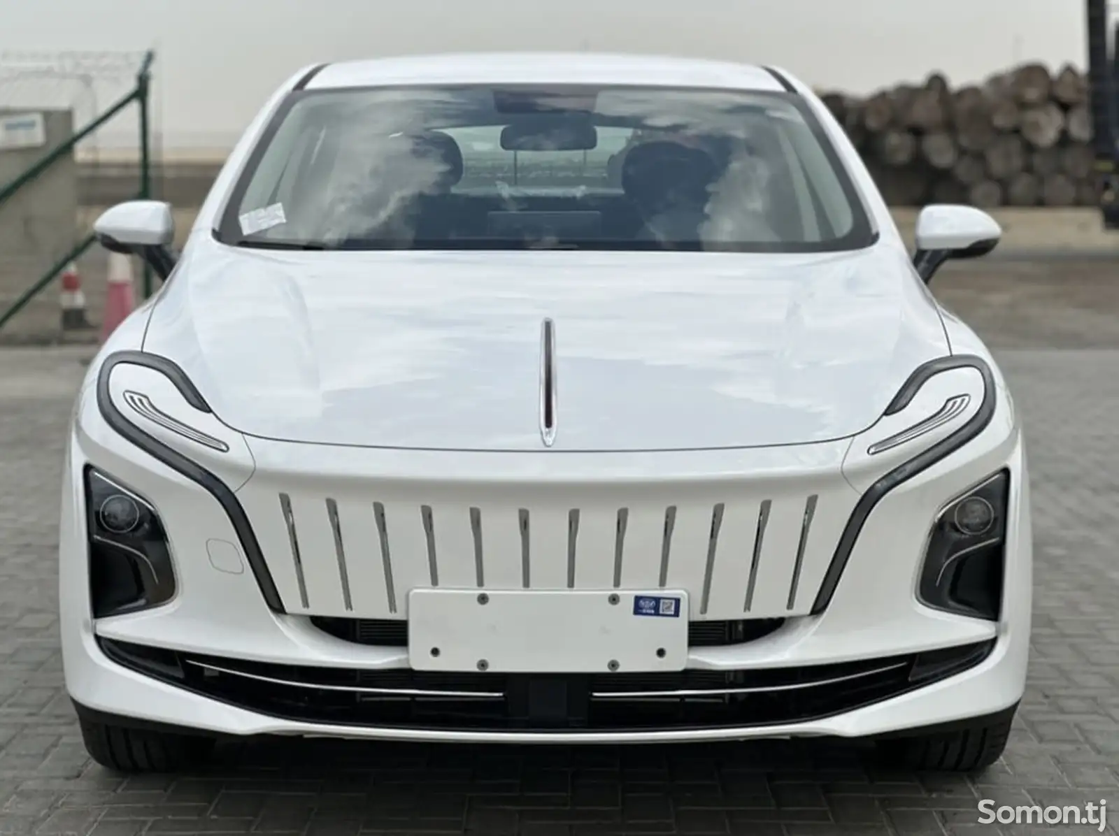 Hongqi E-QM5, 2024-1