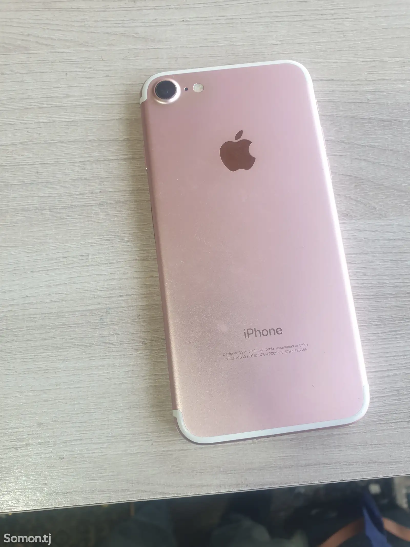 Apple iPhone 7, 32 gb-1