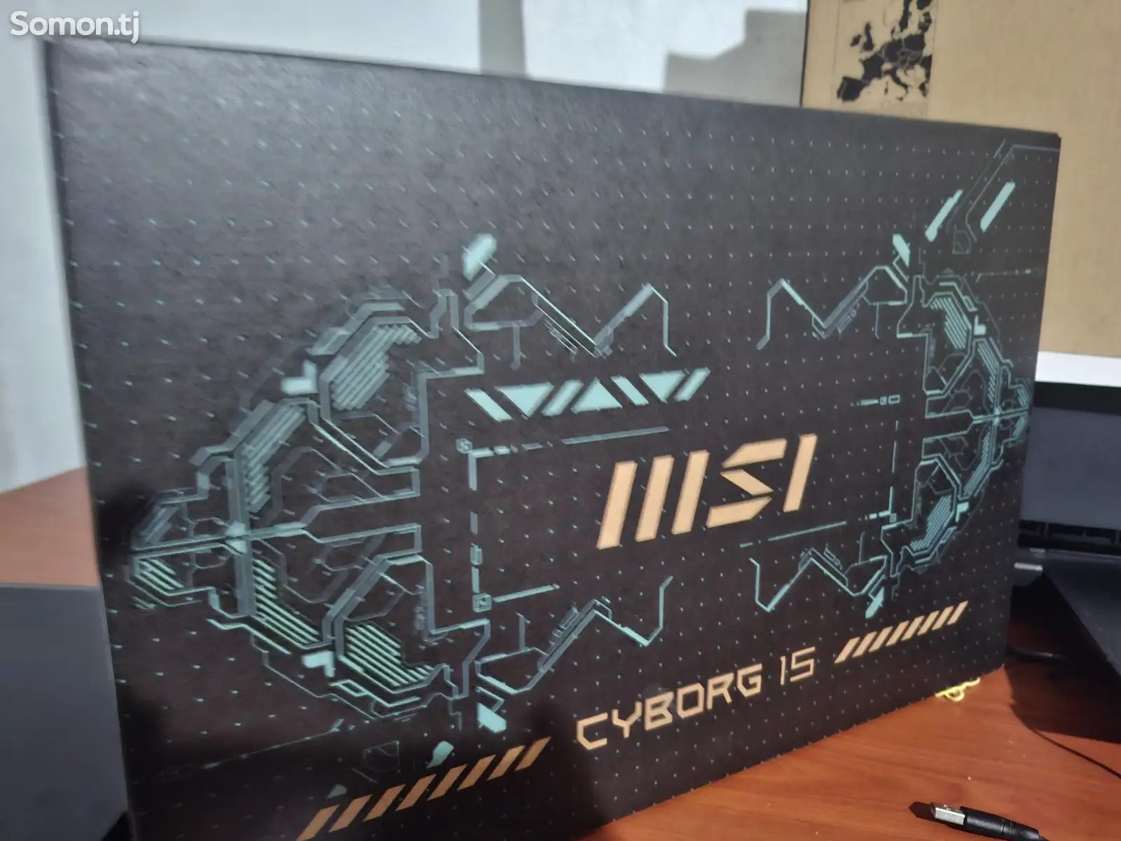 Ноутбук Msi-1