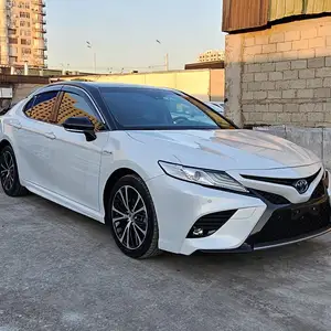 Toyota Camry, 2019