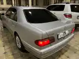 Mercedes-Benz E class, 2001-3