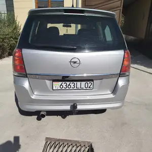 Opel Zafira, 2008