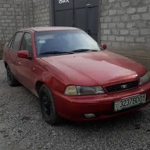 Daewoo Nexia, 1996