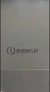 Холодильник indesit-2