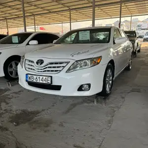 Toyota Camry, 2010